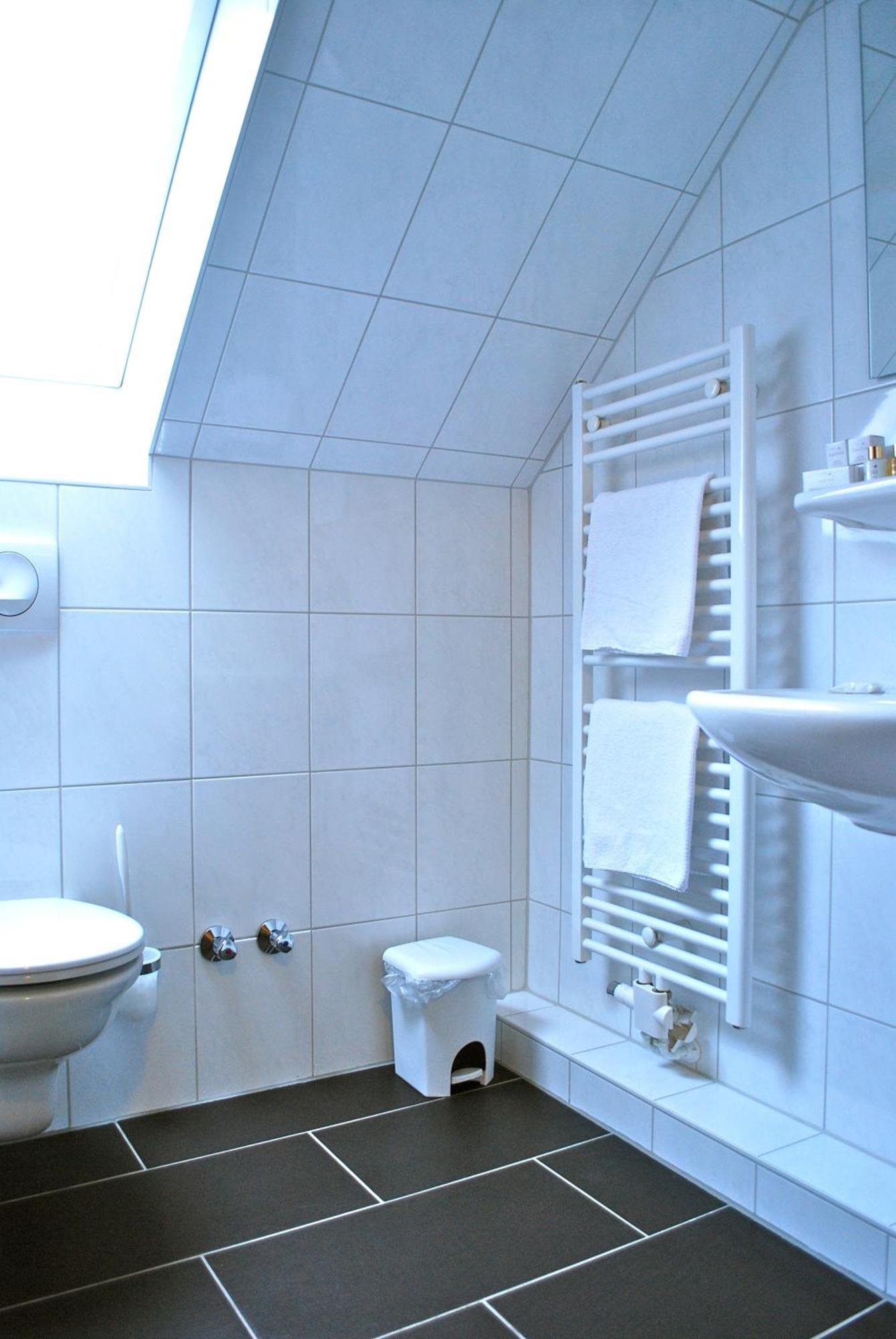 Hotel Dietrichsdorfer Hof Киль Экстерьер фото