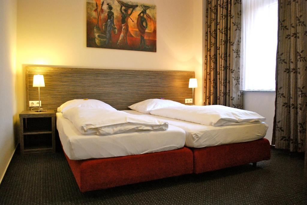 Hotel Dietrichsdorfer Hof Киль Номер фото